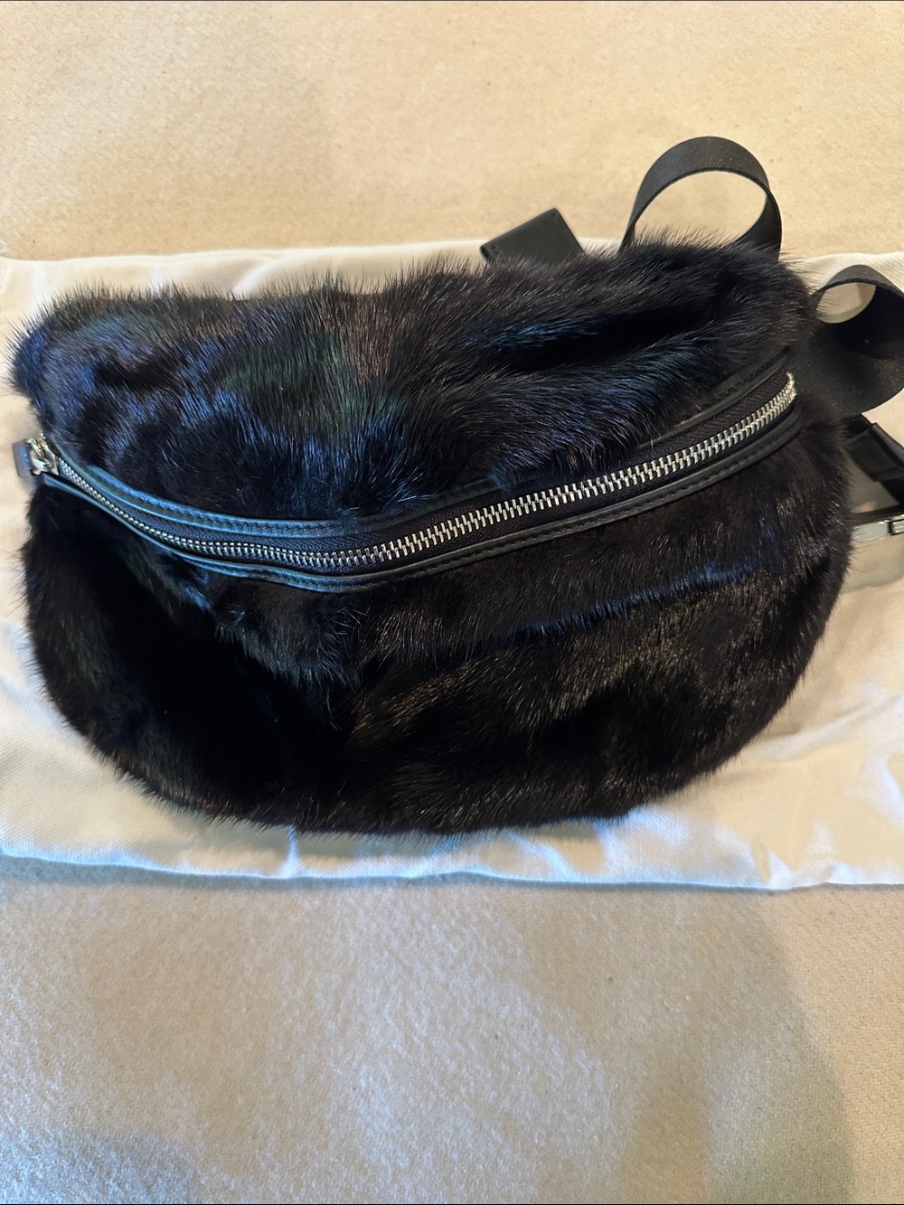 Avec La Troupe Mink Belt Bag w/dustbag